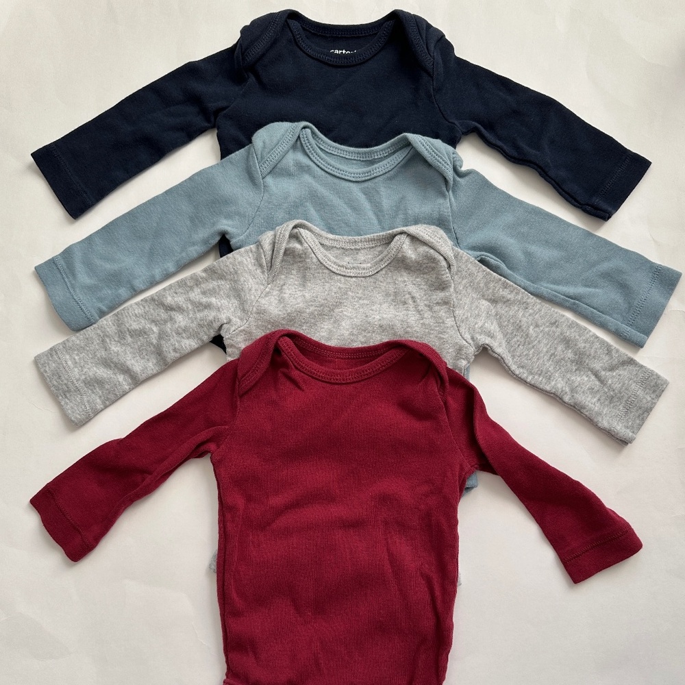 LIKE NEW Baby Clothing Bundle 4 Long Sleeve Onesies 3M